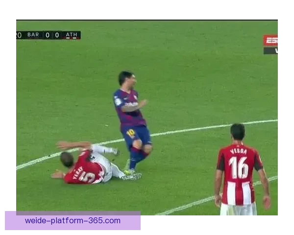 西蒙尼质疑裁判漏判赫拉德踩踏阿尔马达脚踝事件